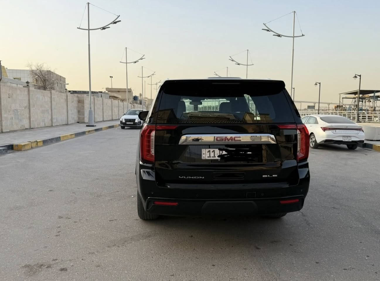 يوكن 2024 ماشي 49.000 مغلفه نانو رقم بغداد *********** مكفوله بيها ملاحظه زغيره مكاني بصره السعر 50.000$ وبيها مجال
