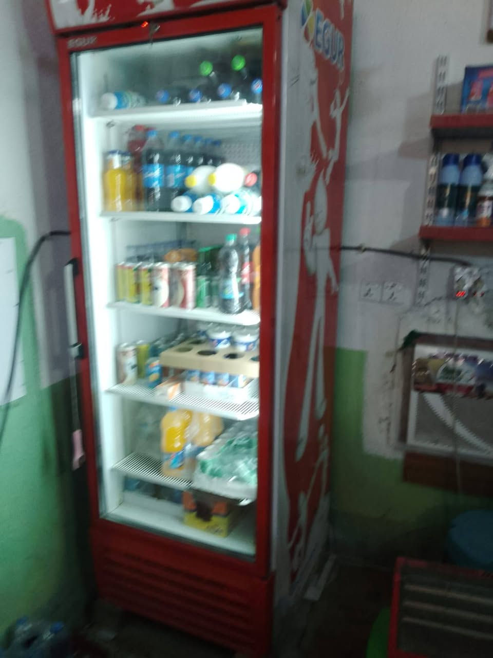 للبيع براد  تركي حجم كبير عملاق نضيف 
بسعر 650 الف  او بيه مجال  سارع واتصل. ***********.  العنوان اطوريج اسواق بركات ام البنين (ع)  ابو حيدر
