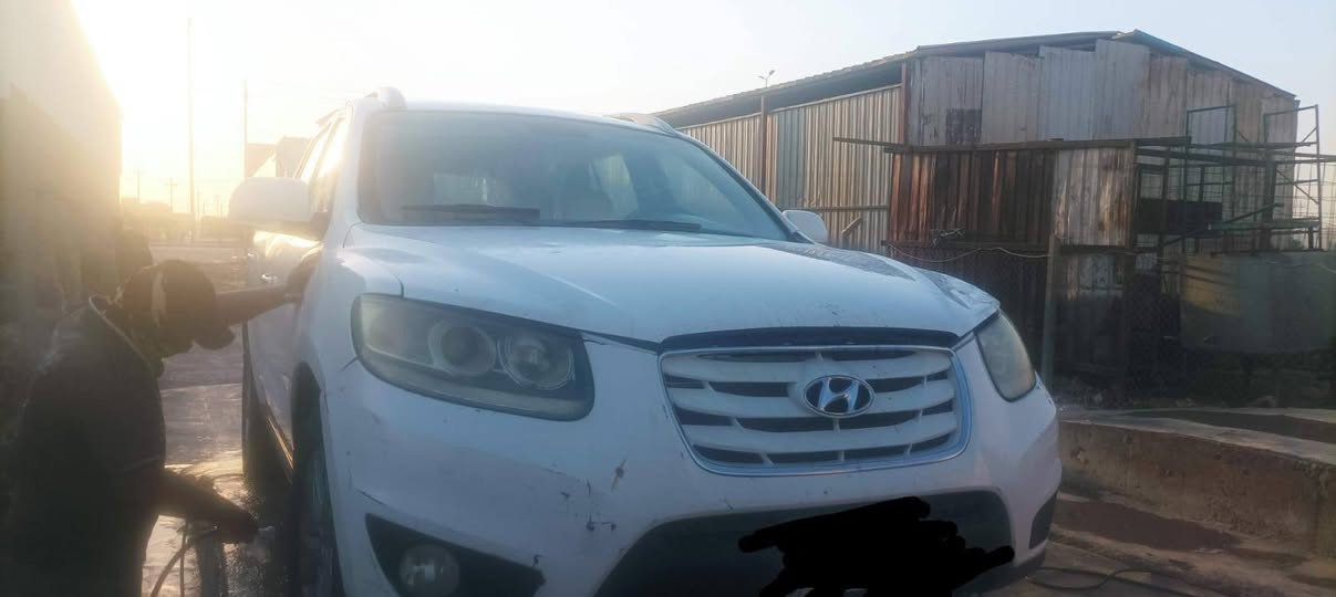 سنتافي 11 رقم بغداد خليجي بصمه وفتحه وبصمة ابواب كامرى خلفيه ىمواصفات كلهن سياره جاهزه من كلشي مكينه وكير وحداديه عنوان بابل السعر 155$ وبيها مجال حك الجيه ضررها قطعه وحده جاملغ امامي مصبوغ فقط  ***********
