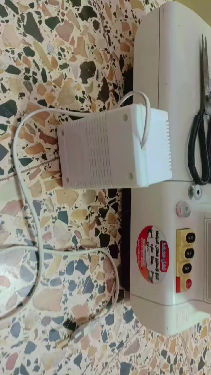 مكينة خياطة  كاملة ملحقات وشغالة جديدة. مستعمله فقط  سبوع. يتوفر توصيل لجميع المحافظات العراق  العنوان ميسان  ولا تستلم اذا ما تفحص وتشغلين. وكاملى ملحقاته.  السعر. خاص


**إذا كنت صاحب هذا الإعلان وتريد حذفه لأي سبب، رجاءا أرسل رسالة إلى الدعم الفني**