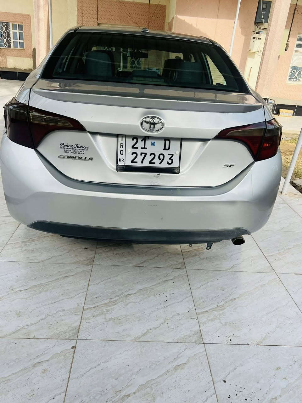 السلام عليكم كورلا 2016 محدث 2017  جاهزة من كلشي تخم تاير صدر حدادية كله كامل كير محرك كفالة بيها قطعتين بنيد وجامرلغ بدون دواخل بدون شاصي السعر 118 وبيها مجال للشراي 

هاتف ***********
