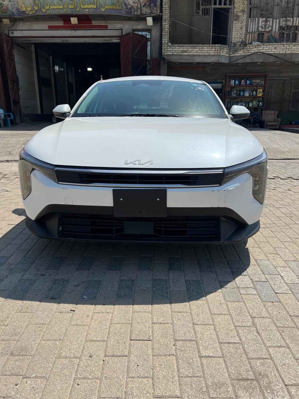 السلام عليكم
K4
 فئة LX 
موديل 2025 وارد أمريكي  
محرك 2.0 لتر 4 سلندر (MPI)
شاشة عدادات رقمية 
دعم Apple CarPlay وAndroid Auto
نظام الكبح التلقائي في حالات الطوارئ
مساعد الحفاظ على المسار
تحذير مغادرة المسار
مثبت سرعة
كاميرا خلفية
حساسات إضاءة أوتوماتيكية
دخول جديد  تترقم جميع المحافظات
صور الحادث بالمنشور  بدون اي، تبديل 
السعر 165
 ***********
