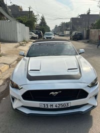 للبيع موستنك 2022GTفول موصفات عده الدجتل حادثه البنيد ونصه مصبوغ وجامل...