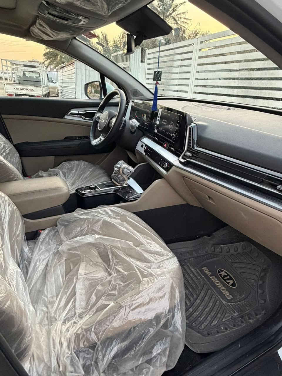 السلام عليكم
سبورتج 2025خليجي كفاله عامه
السعر 240 وبيهه مجال 
رقم صاحب السياره  ***********
اتصل ع رقم صاحب السياره لاتدخل خاص
