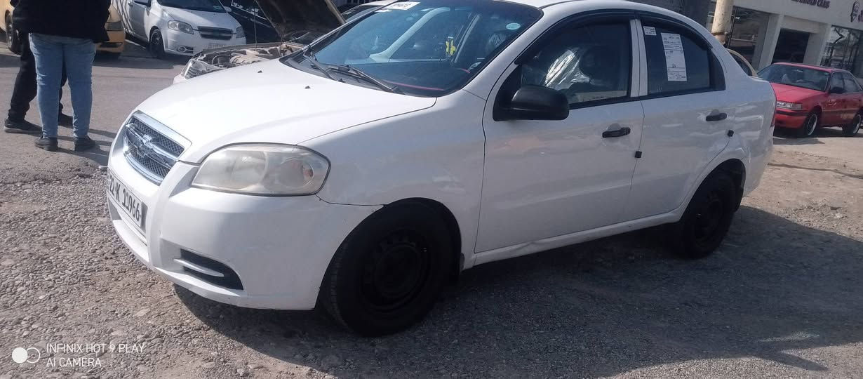 السلام عليكم 
آفيو 2009
كير اوتوماتيك شرط
محرك دبل كوري شرط
تبريد ثلج تدفئه شغال
طخم خلفي وامامي وتايرات كلو جديد
بدون دعم ولا دواخل 
تراي شرط طبه ، سياره جاهزه من كلشي 
سعر 62$ 
***********
