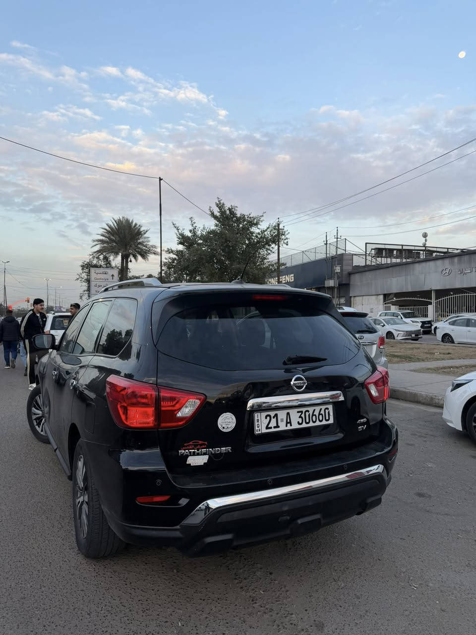 سلام عليكم نيسان باتفندر 2018
السيارة كلين تايتلل موجود سونرها 
سيارة فول عده الفتحه 
محرك 6 سلندر 
قطعتين تبريد 
سيارة 7 راكب 
محرك وكير كفالة 
سياره بيها فقط دعاميه اماميه مصبوغه والباقي رصعات 
لون السيارة اسود 
نشطه بيها دفع مصاير  
سياره ماشيه 135 الف حقيقي  
كشنات قلاب ومخمل 
فتحات USB 
مكان السيارة بغداد المنصور 
رقم السيارة سليمانيه تحويل ثاني يوم 

سعر السياره 135 ورقه يعني 13 ونص $وبيها مجال بسيط


**إذا كنت صاحب هذا الإعلان وتريد حذفه لأي سبب، رجاءا أرسل رسالة إلى الدعم الفني**