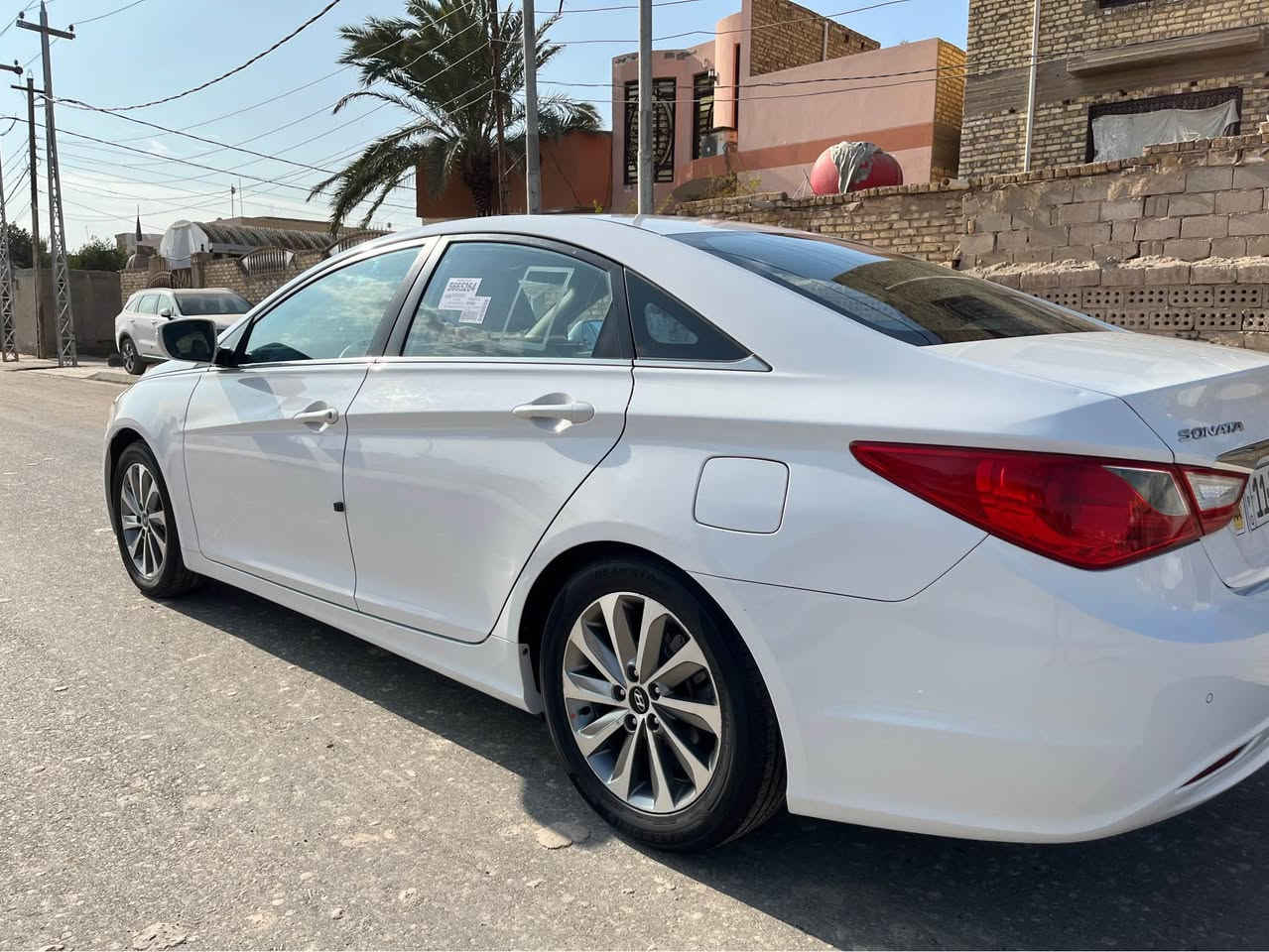 سوناتا خليجي مكفول 2013 شكل ال 2014 
مكفولة كفالة عامة 

السعر 148

لا ضربة ولا بارد ولا صبغ والسونار بالمنشور 
رقم بغداد جديد سنوية لل30
غرفتها نظيفة ارضية مفروشة جلد ونصبتها حلوة وكشرها بحالة جيدة ونظيف جدا 
حدادية جديدة باتري جديد تخم تاير جديد وسبير الشركة مانازل 
مواصفات الستندر المعروفة تبريد تدفئة تحكمات ستيرن شفتات تبديل سويجات عدد2 مواصفات الشركة العامة للسيارات
ماشية 198 قابل للزيادة 

مكان السيارة:الديوانية_الحمزة الشرقي
***********
*********** ديوانية, القادسية
