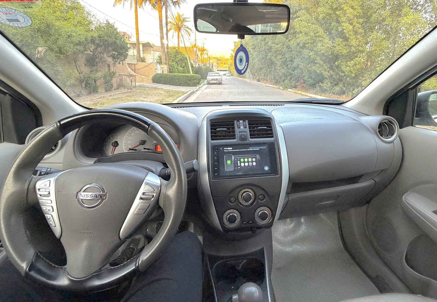 السلام عليكم 
نيسان سني المصري 
موديل 2024
رقم اربيل بسمي شرط التحويل 
مكفوله من الصبغ والتبديل بيه بارد شبر بقبق الصندك فقط.
موصفات 
1_اربع جام كهرباي 
2_تبريد قطعتين 
3_ويل كب 
4_شاشه كبيره
5_تحكم ستيرن جهتين 

ماشيه ٩٦km….
مكاني بغداد حي الجهاد     السعر ١٢٠ وبيه مجال 
***********
