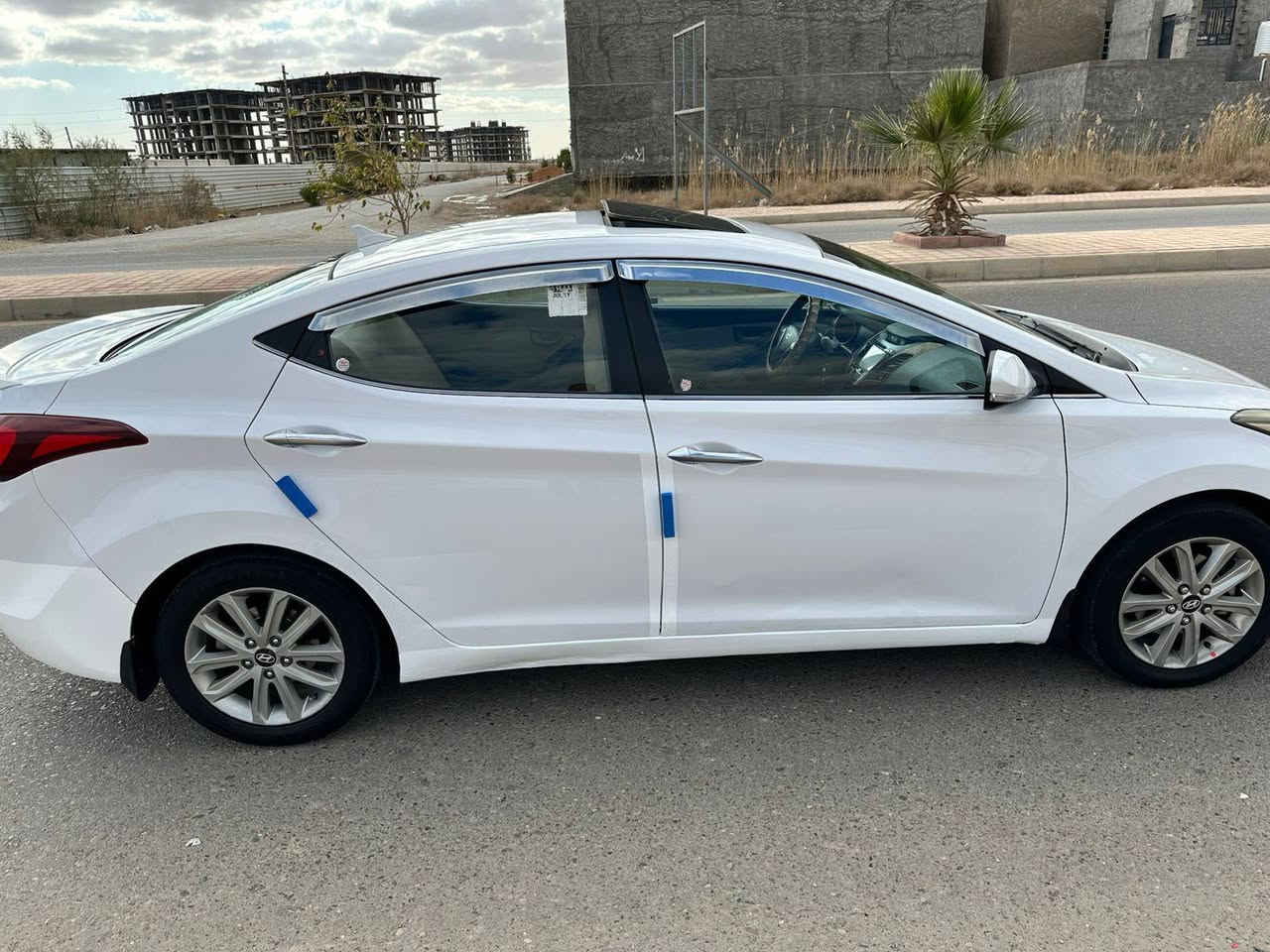 بسم الله يالله 
هونداي النترا للبيع 
وارد خليجي 
موديل 2015
رقم بغداد تحويل مباشر 
مواصفات فول الفول 
محرك 1800 جديد لاتبخير ولاتنقيص شرط 
تبريد تدفئه صدر خلفي امامي كله جديد 
سياره بيه صبغ الدوسات فقط وبيه بارد قليل فقط 
باقي سياره كفاله عامه من كلشي والسونار مرفق بلمنشور 
كير محرك كله مكفول والك الفحص تخم تاير 
كشر حلو وغرفته جديده احلئ من الصور
سياره حلوه وجديده مال جناي الف متصرف عليه شرط 
مكان السياره الرمادي 
السعر ١٢٥ورقه وبيه مجال ✋
الشراي يتصل وبلخدمه 
***********
***********
