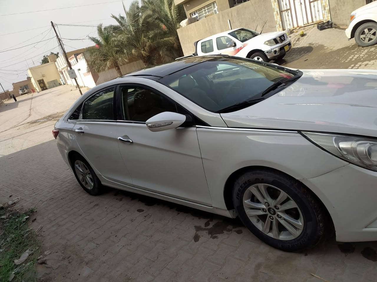 سوناتا 2011 خليجي بانوراما راعيها كردي تريد مداور تريد وكاله سونارها موجود 85 وبيها مجال مكان السياره نجف للاستفسار ***********
