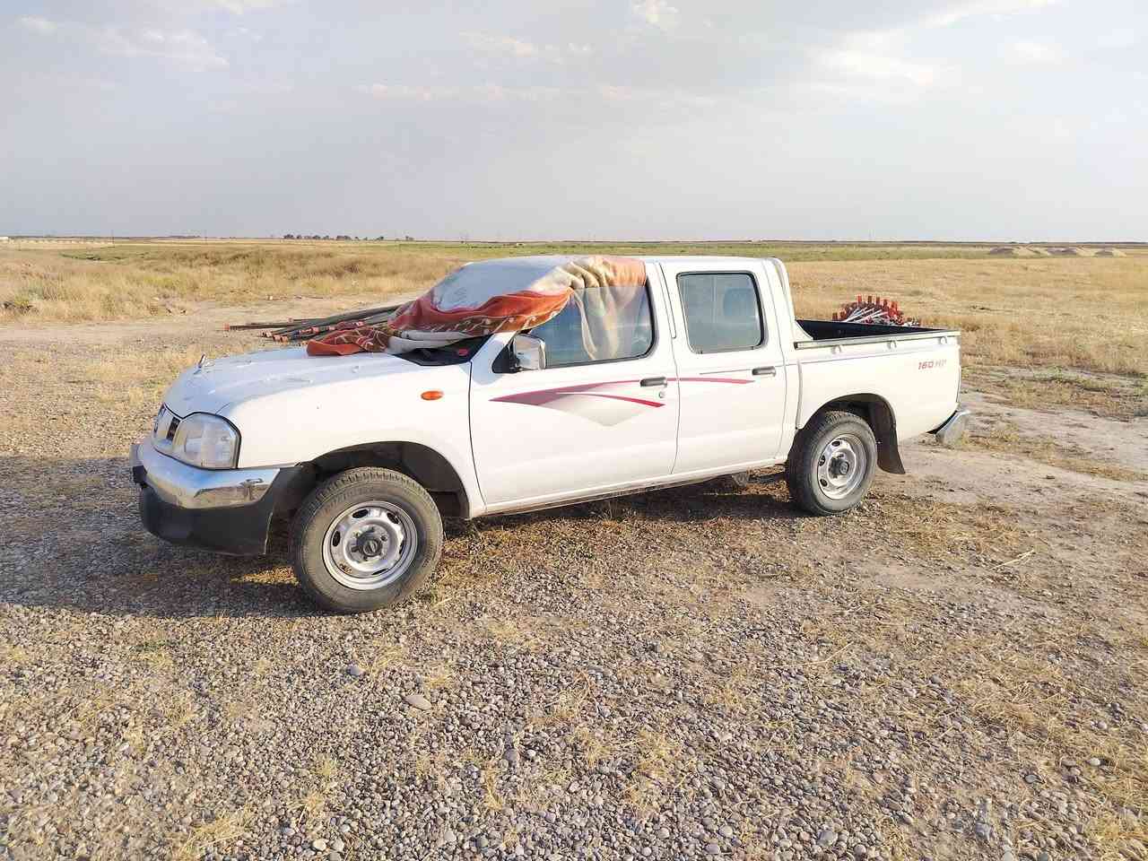 نيسان للبيع سعر ١٥٠  جديده سياره ***********
