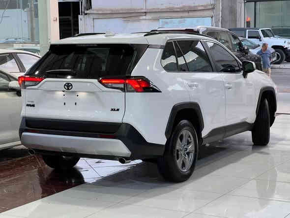 تويوتا رافور
موديل : 2024
ماشي : 2000 ميل
السيارة : كلين تايتل مكفولة كفالة عامة
السيارة : بدون رقم يترقم الشمالي
مواصفات : XLE فول مواصفات
محرك : 4 سلندر فقط بنزين
حجم محرك : 2500
سعر : 30500 $
عنوان : اربيل داخل معرض
***********
***********
