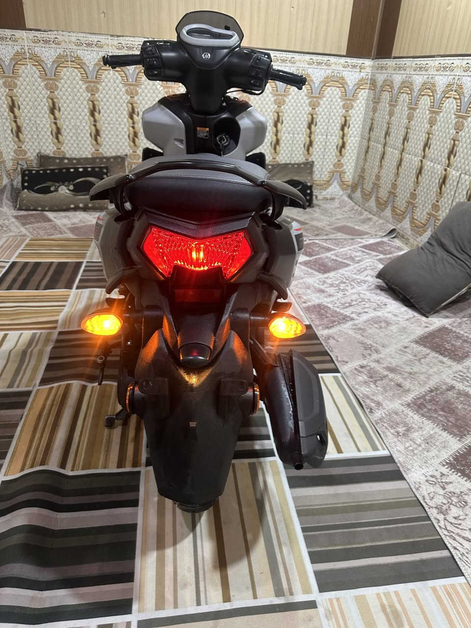 السلام عليكم زت ار 2024 ماشيه 2000حقيقي  السعر مليونين 100 بيه مجال رقمي ***********
