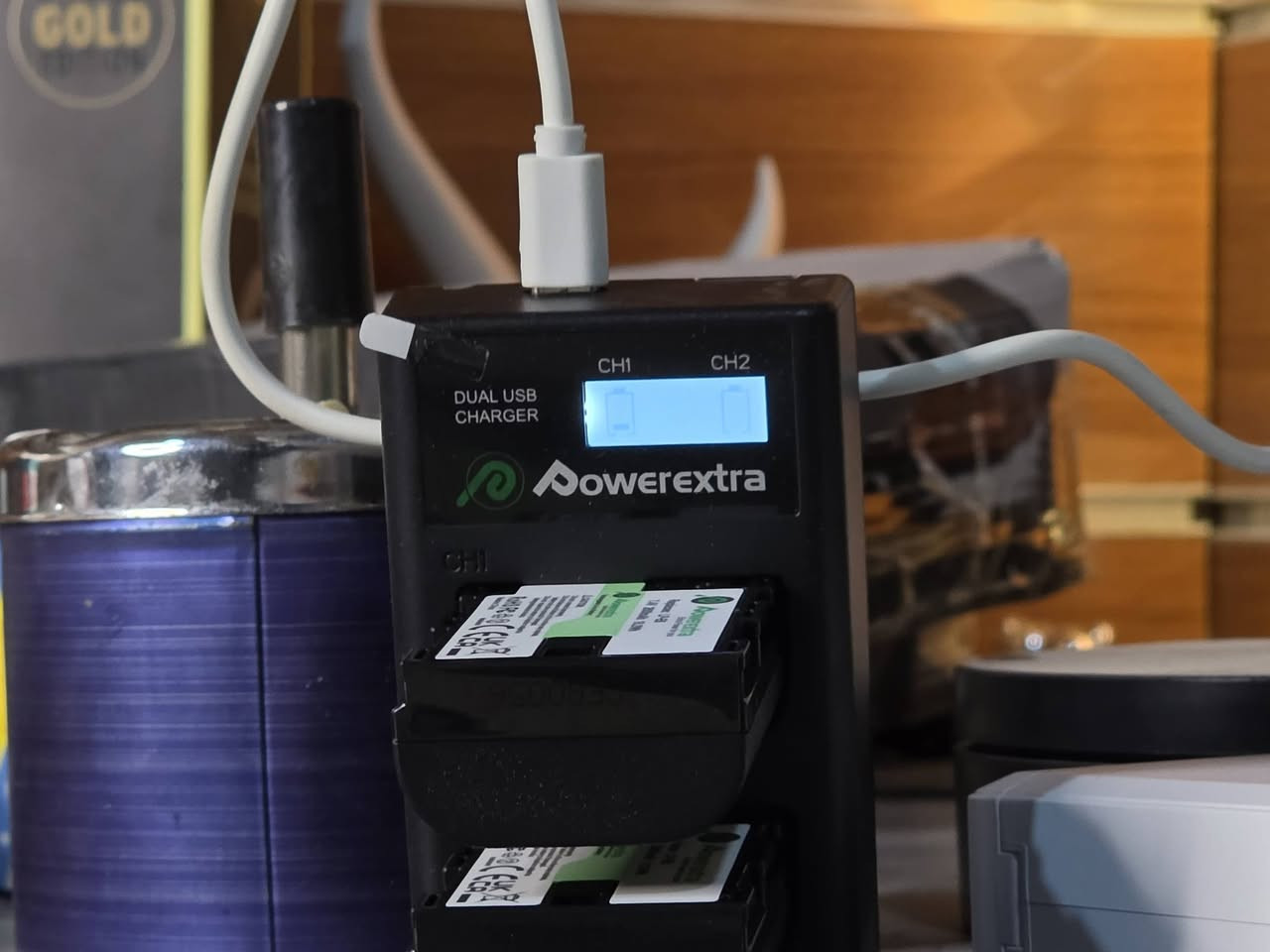 السلام عليكم قاعدة شحن مع بطاريتين  متوافق مع عدة مديلات هذا شاحن USB مزدوج من Powerextra مع بطاريتين بديلتين من طراز LP-E6. 
التوافق: متوافق مع كاميرات Canon EOS DSLR مثل 80D و 6D و 7D و 70D و 60D و 5DS R Mark II III IV.
اكتب سعر واني اجيك


**إذا كنت صاحب هذا الإعلان وتريد حذفه لأي سبب، رجاءا أرسل رسالة إلى الدعم الفني**