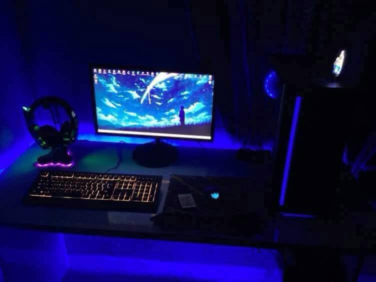 حاسبة PC كامله
(سعرها 700ألف وبيه مجال )
التفاصيل...
CPU : intel(R) Core(TM) i5-9400F CPU @ 2.90GHz
كارت شاشه : GPU : NVIDIA GeForce GTX 1650 SUPER 
RAM: 16.0 GB
HDD : 1T
الملحقات
شاشة : SAMSUNG
1920x1080 
(32bit)
(60Hz)
+ ماوس + كيبورد RGB  + ماوس باد + سماعات كيمنك RGB
+ استاند سماعات RGB + يو بي اس + 
تتحمل اقوى الالعاب والبرامج الهندسيه والقويه 
‏‪


**إذا كنت صاحب هذا الإعلان وتريد حذفه لأي سبب، رجاءا أرسل رسالة إلى الدعم الفني**