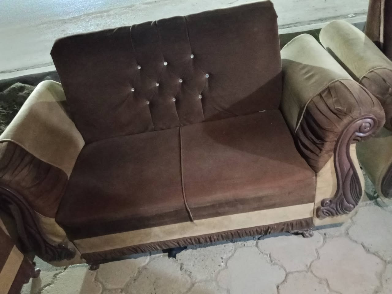 للبيع
***********
***********
طارميه نهاية شارع البعث
