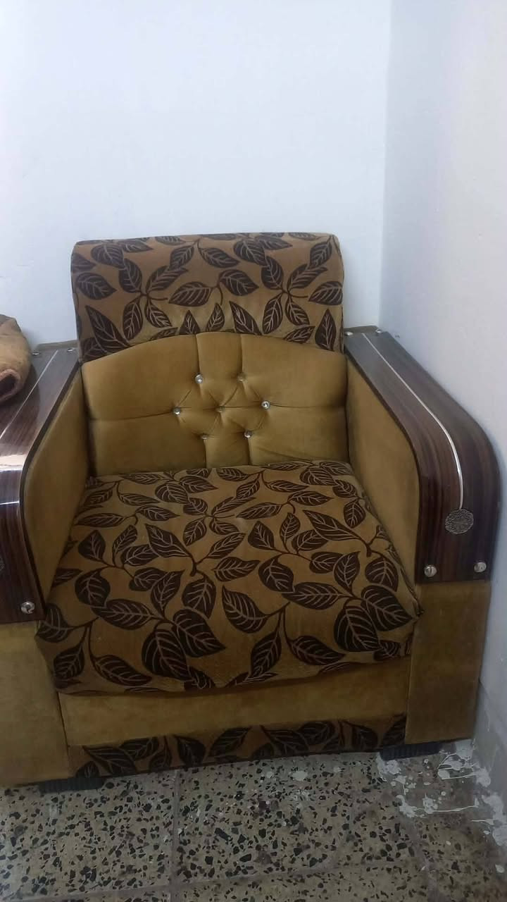 تخم للبيع مابيه شي والانازل الاسفنج نضيف 7مقاعد السعر 100


**إذا كنت صاحب هذا الإعلان وتريد حذفه لأي سبب، رجاءا أرسل رسالة إلى الدعم الفني**