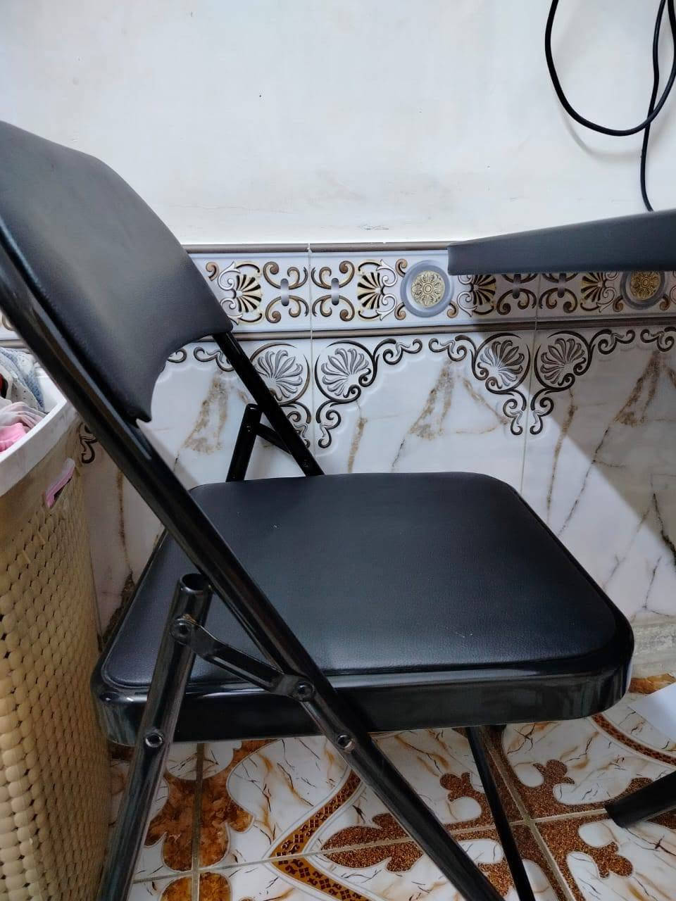 غراض للبيع عربانتين للبيع ميز طعام واربع كراسي وزوليه برلنت


**إذا كنت صاحب هذا الإعلان وتريد حذفه لأي سبب، رجاءا أرسل رسالة إلى الدعم الفني**