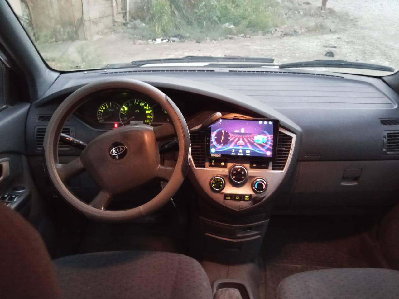 السلام عليكم كيا كارينز ٢٠٠٦ ذي قار أبيض خليجي 7 راكب للاستفسار أكثر الاتصال على  ***********.     السعر ٧٥ مكينه توه شاده حاويه
