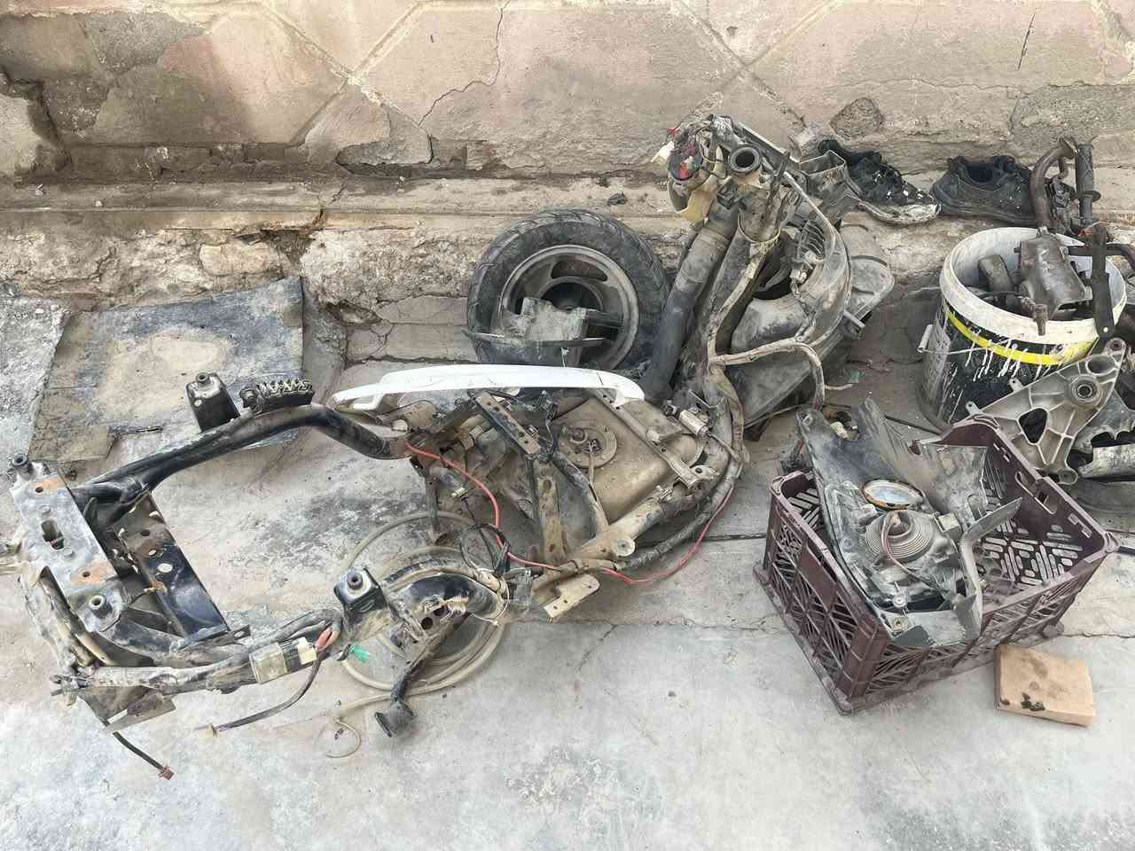 سلام عليكم ثعلب كامله وغراض وياها تفصيخ شاصي ونص مكينه ورله بس من عده الكلج المامي و صالنصه مو وياهن قيم واخذهن بما يرضي الله كوم حديد


**إذا كنت صاحب هذا الإعلان وتريد حذفه لأي سبب، رجاءا أرسل رسالة إلى الدعم الفني**