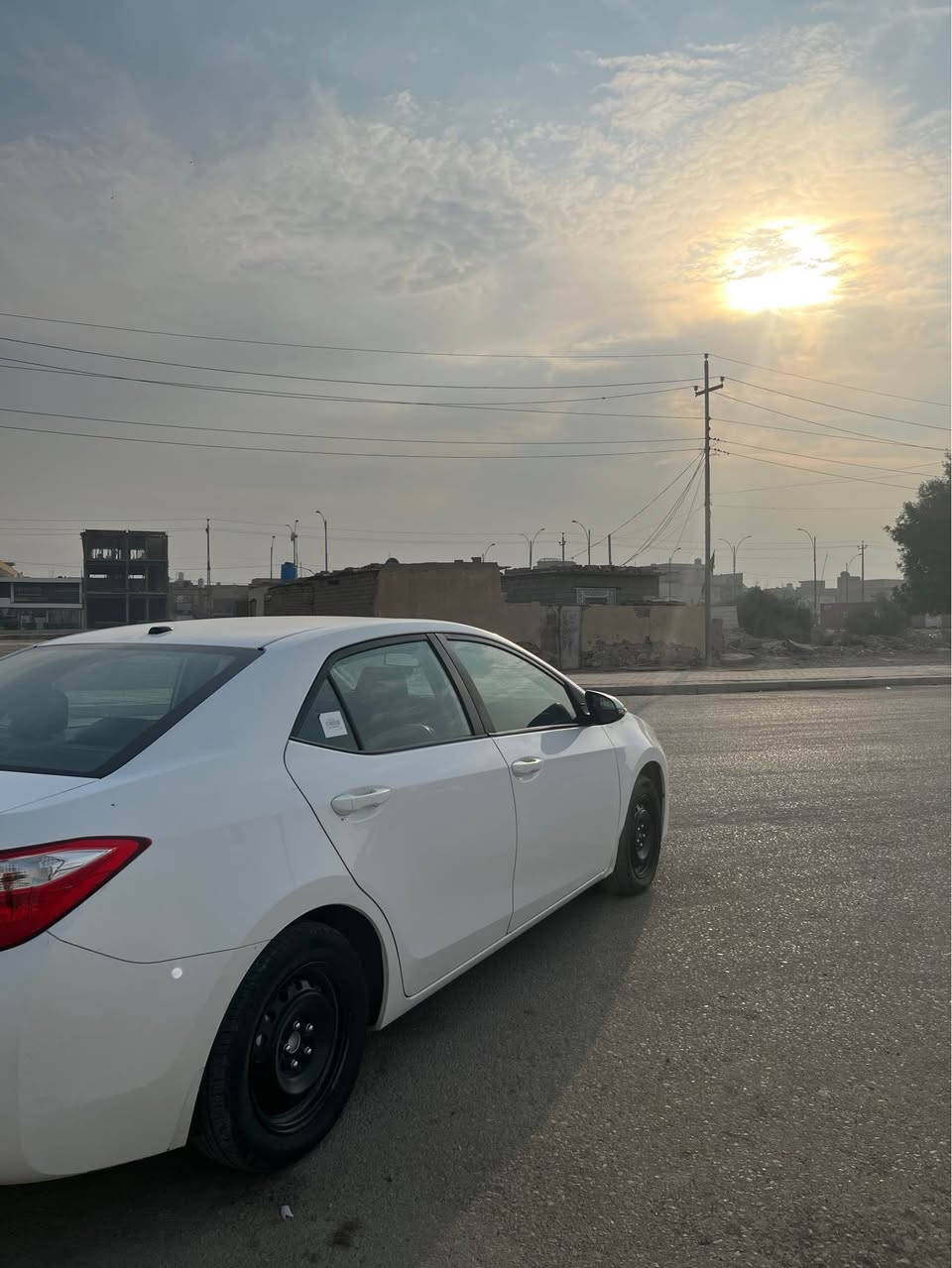 كورلا للبيع
موديل :2015
فول موصفات 
مانع انزلاق 
سبورت
كشنات جلد
تدفئة بل كشنات
فتحت سقف 
لسياره مكينه 1800
وارد كندي كلين تايتل
لسياره كير مكينه كفاله 
قطره صبغ مابيه 
سعر السياره 145$
*********** عمارة, ميسان
