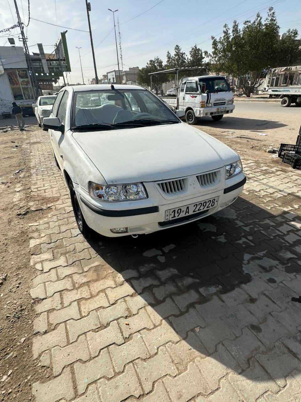 السلام عليكم
سمند 2011 كير مكينة حداديه تبريد تدفئة كله جديد تخم تاير دوشمة بيها باب السايق بي بارد والجاملغ الورة السايق بي بارد رقم كربلاء دولي 
السعر 35 وبيها مجال 
مكاني نجف ***********
