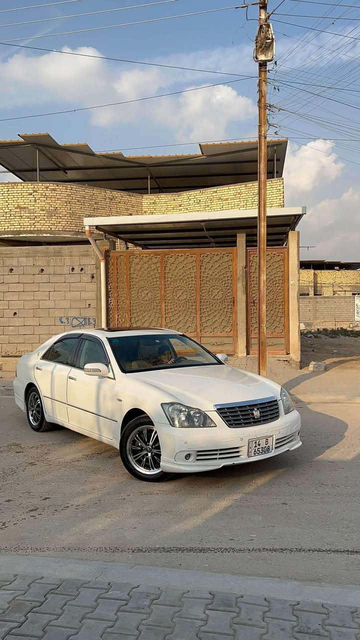 شاهينه 2005السيارا معيود التحوير مكينه وكير وتبريد وتخم تاير غرفه عسلي فتحه برده خلفيه ثلاجه فول السيارا كشنات جلد مكان السيارا بصره ابو الخصيب 0/7/7/3/9/6/6/3/5/4/4 ابو الخصيب, البصرة
