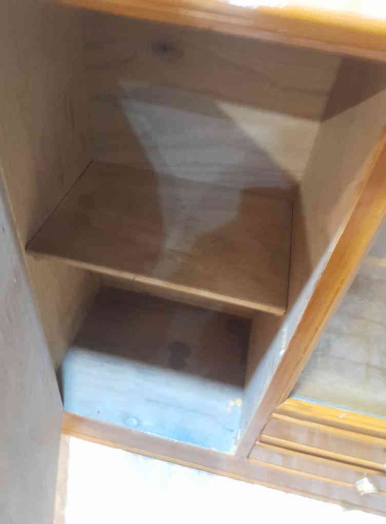 بوفيه نجاره البيع السعر ميه الف قفل الحله ابو غرق وتساب او تصال ***********
