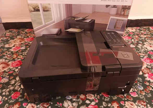 السلام عليكم طابعة عاطلة بيهه دكمة البور مايعه من الصوبة نوعها
Canon pixma TR4046
سعرهه فقط 25 مكاني دورة.بغداد لايوجد توصيل ***********
