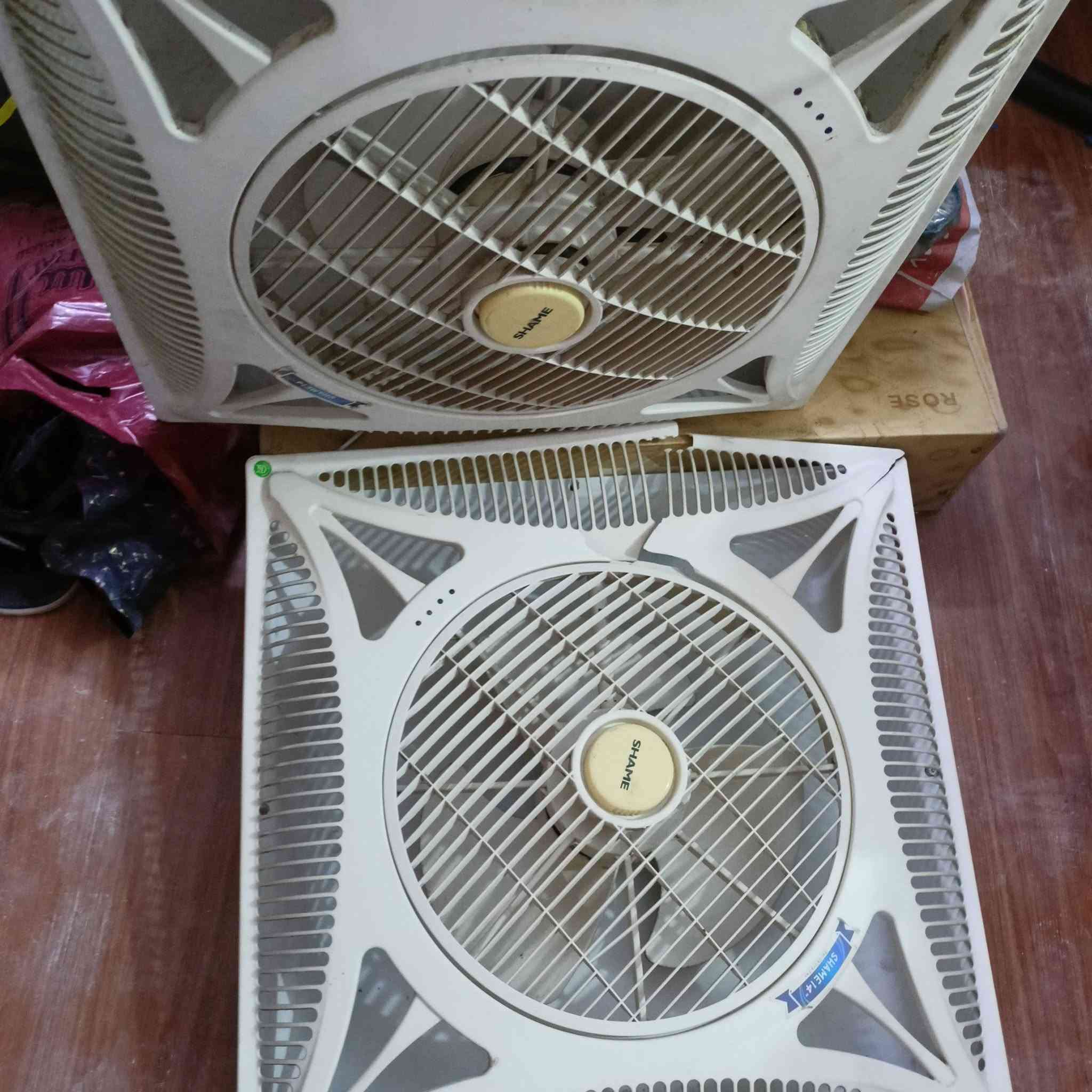 مبرده ممستعمله وبنكات سقوف ثانويه ب350 تعزيله محل وبيهن مجال اتصال ع رقم ***********
