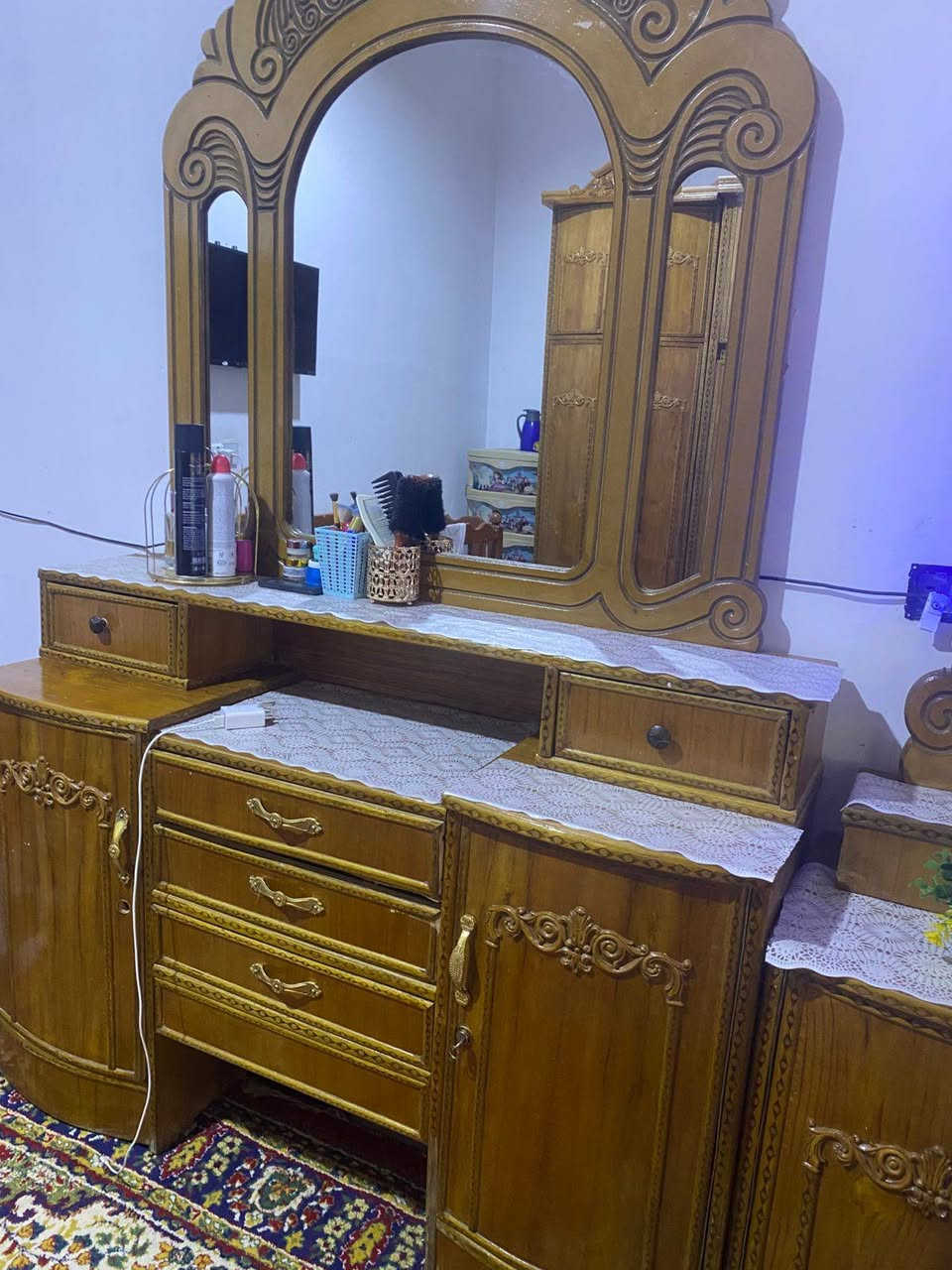 للبيع بسعر 800الف  
***********
