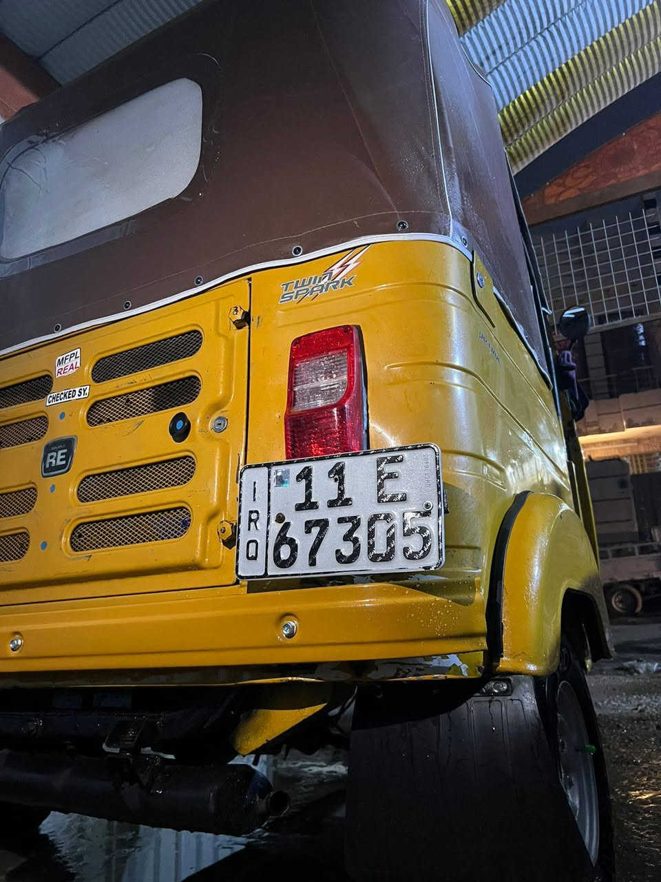 سلام عليكم. تكتك 2019شهر 12 سنويه لوحات انكليزي تحويل ثاني يوم. ...العنوان مدينه الصدر دسيم. تكتك جاهزه لاخر شي. ***********.السعر 5950 وبيه مجال.
