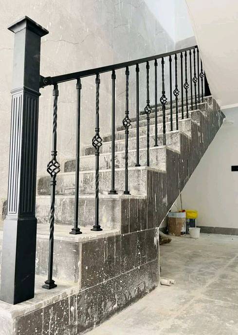 تصميم اكلاسيكي ببصمه حديثه اجع بيتك اجمل وارقا بتصاميم كلاسيكيه بطابع حديث وباسعار مناسبه ومواد اصليه بضمان حقيقي
اي استفسار راسلنه او اتصل 
***********