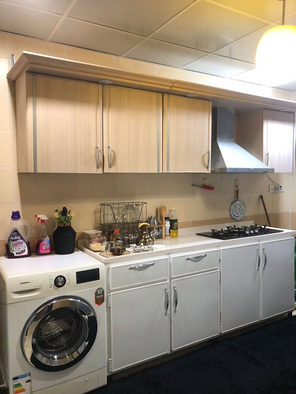 السلام عليكم يوجد شقق مفروشه داخل السليمانية شقه غرفتين ومطبخ وصاله وادوات منزليه كامله مكان جميل وهاد للحجز والاستفسار ..اتصل ***********
