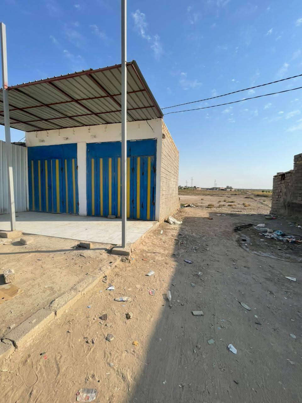 محلات تجارية للبيع بالدراجي ع الشارع العام مقابل الفرع بناء حديث بالاضافة سقفيه + محلات ثنين ارض فقط بعدهن بدون بناء السعر مناسب  الاستفسار الاتصال ***********📞
@إشارة
