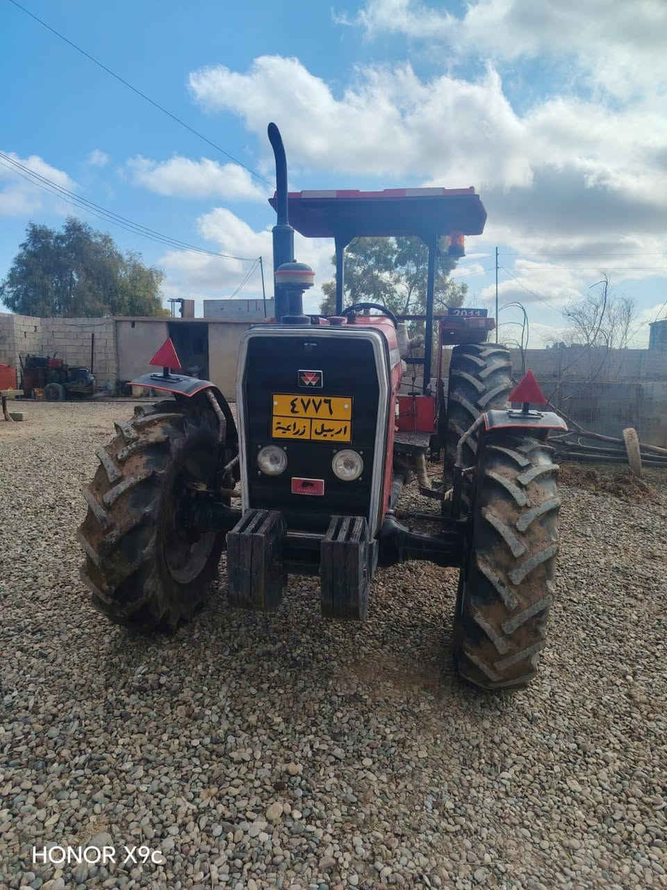 السلام عليكم تنكتر للبيع تركي موديل 2011
السعر 130وبيه مجال للاستفسار اتصل***********
