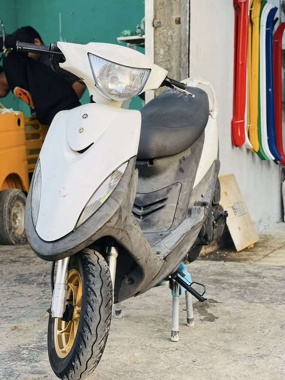 السلام عليكم دراجه عدله مال رمبه صالها سبوع من نازله كفله لمكان الشعله الرقم***********
