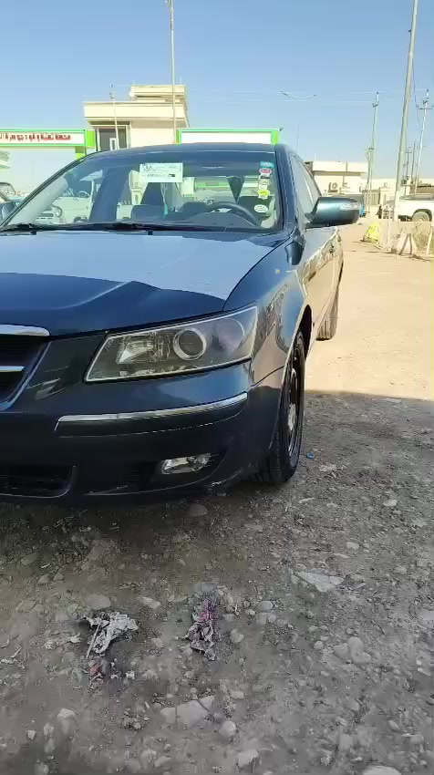 السلام عليكم سوناتا ه للبيع موديل 6 رقم بغداد الدولي بسمي لل27 مكينه وكير وتخم تاير  جديد شديت صبغ عام جماليه بيهه طخه بل جاملغ الخلفي صفحت اليمين أقل شبرين تعديل السعر ٨٣ وبيهه مجال للاستفسار الاتصال على الرقم *********** مكان السياره  واسط الصويرة علمن السياره ٦ اسلندر
