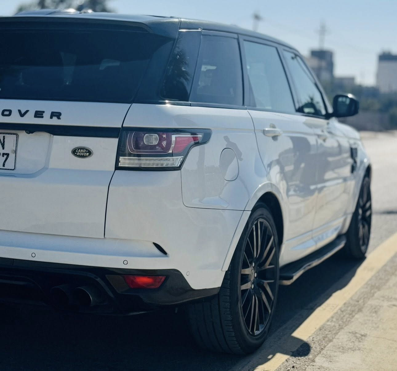 السلام عليكم 
رانج 2015 سبورت 6 سلندر
السعر /288 قابل للتفاوض
عليها كت svr يعني صبغ جامرلغات والبنيد مفتوح فقط
للبيع او المراوس حسب القناعة 
السيارة جديدة بمعنى الكلمة
ومتعوب عليها مكينة وكير وصدر وجكات شرط الفحص
بسمي تريد تحويل تريد وكالة 
مكانها ديالى بعقوبة 
للأستفسار ***********
