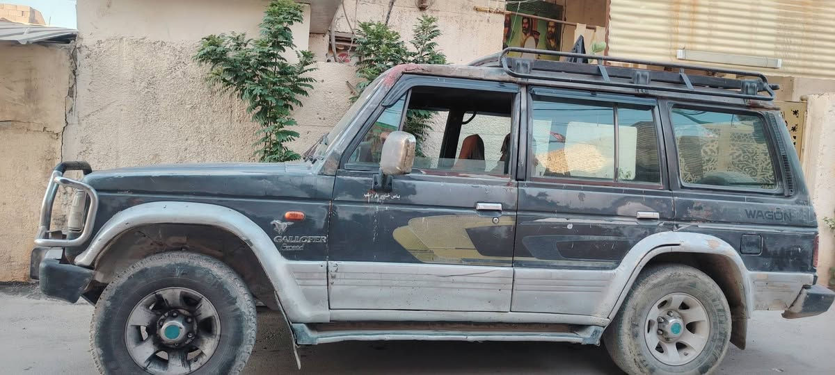 السلام عليكم..
سيارة كالوبر للبيع موديل ١٩٩٦ بأسمي ثاني يوم تحويل بغداد مكينه اربع سلندر ونجي مكينه تبخير السعر خمسه ونص عراقي وبيها مجال.
رقم الهاتف //***********
