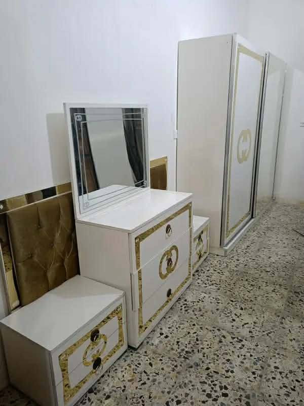 غرفة تركي 🇹🇷 مستخدام 5 قطع  ✨✨
نضافه 90 💯
سلايت  💖
السعر 425💖💸
مع شد🪛 ونقل 🚚  مجاني  داخل بغداد  محافظات بكروه


**إذا كنت صاحب هذا الإعلان وتريد حذفه لأي سبب، رجاءا أرسل رسالة إلى الدعم الفني**