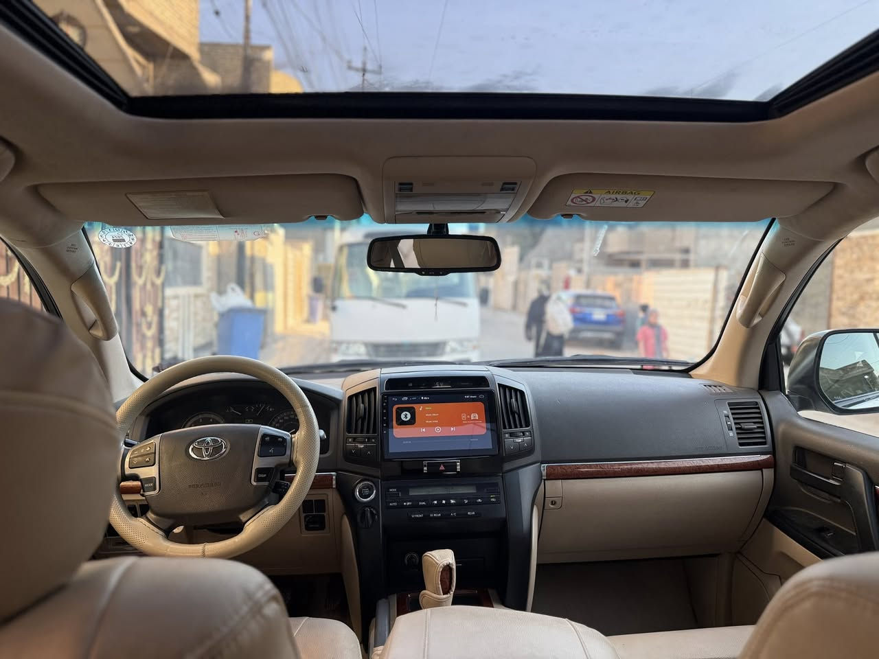 سلام عليكم
لاند كروزر موديل 2013 بريم 
ماشية ١89 الف حقيقي 
سياره فول موصفات 
سياره جديده بمعنى كلمة و احله من صوره 
سياره مكفولة كفالة من لصبغ فقط بيه مكانت بارد 
مكان سياره بغداد 
سياره السعر( 350 )$(***********

ابو وسام صاحب سياره
