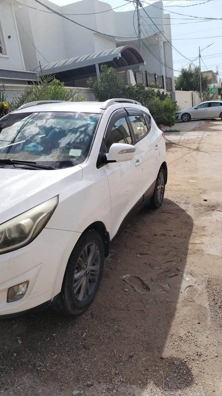 توسان مديل 2015 خليجي لون ابيض رقم نجف بأسمي سياره صبغ قليل جدا بالبنيد وكلشي موضح بالسونار تبريد ثلج حدادية جديده سياره مابيها نقص 
السعر 157 وبيها مجال
مكان النجف 
*********** النجف, العراق
