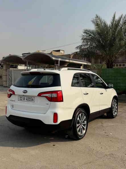 السلام عليكم كيا سورنتو خليجي موديل 2015 رقم بغداد الدولي تحويل ثاني يوم ماشية 104 محرك 3500/6 سلندر /7راكب 
بيها ضربة بابتين الصدر وانصبغت الصفحة توحيد لون شواصي لغود مكفولة عالسونار ابيعلك المواصفات بصمة تشغيل وابواب كشن كهرباء كشنات جلد بردات خلفية وباقي المواصفات المعروفة السيارة جاهزة دينار متصرف عليها محرك كير تبريد صدر كله سليم  للبيع فقط اعتذر عن المراوس السعر 163 ورقة بيها مجال بسيط حق الجية للاستفسار *********** مكاني بغداد غير متواجد عالنت الشراي يتصل بغداد
