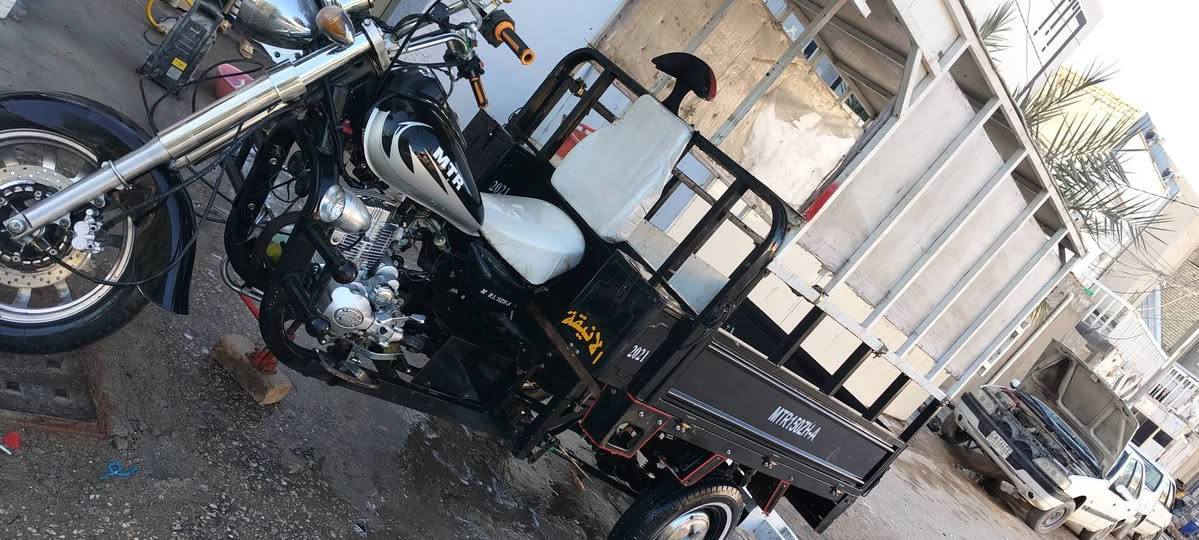 ستوته مديل ٢١ رقم وسنويه بسمي  مداور شوكت ميعجبك نضافه فول شوفت عينك مامتعوبه ايدي بيهة  مكان نجف حي عسكري ***********سعر مليونين ٣٠٠ معة المحجر علم محجر تفصال
