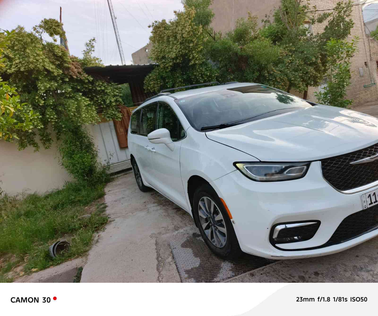 السلام عليكم
للبيع باسفيكا 
موديل 2022 رقم بغداد سنويه جديده 
                             Plug-in Hybrid 
موصفات 
راداد تحديد مسار حساسات امامي خلفي كشنات جلد 
السعر 225$ وبيهة مجال 
للستفسار ***********
