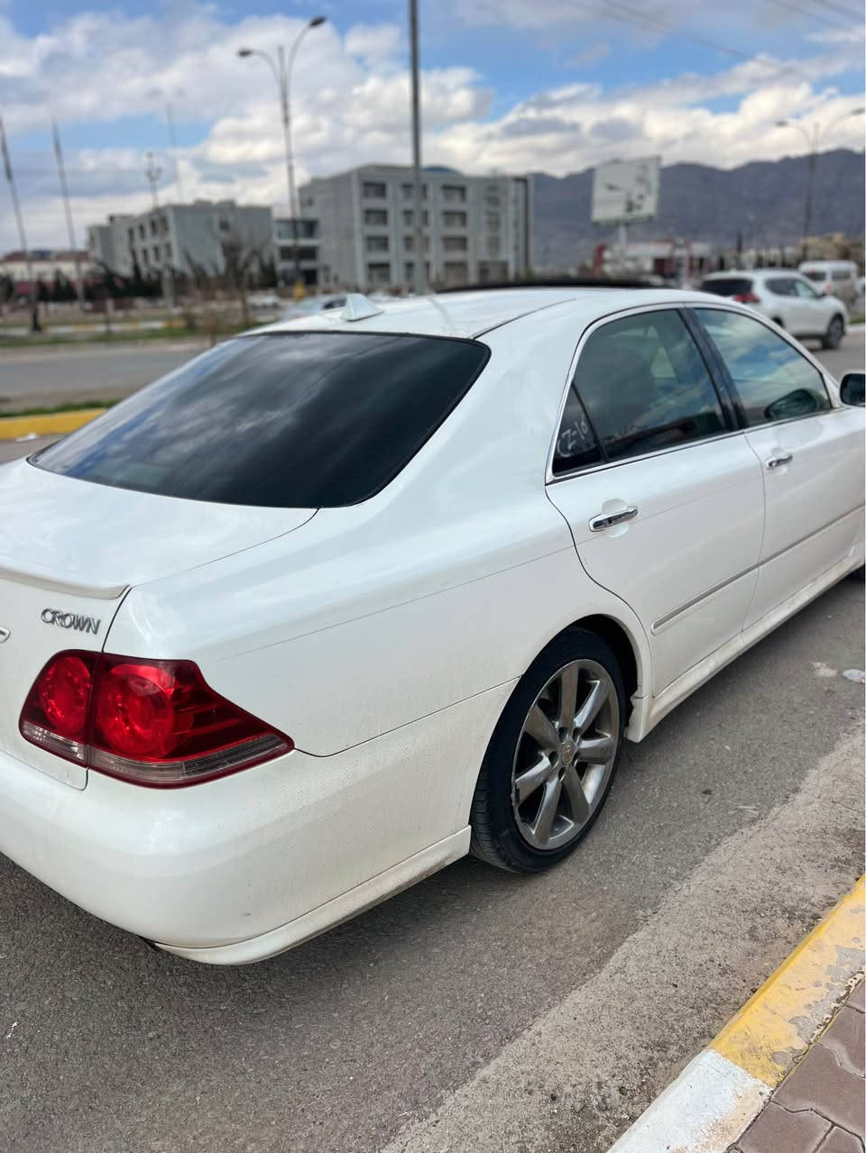 شاهینە بڕاوە سپۆڕت سلایت 📦📦
ناو پاکەت   
خوار هەموو بازاڕ 
 180 گئر گەورەی مەکینە بجوک 
سڵاید
کوشن جل 
کوشن هیتەر 
ساج سور 
 ٣ دووگمە 
ویل دینگە 
هەموو گیانی جاهیزە سەیارەکە 
یەک هەزار مەسرەفی تیا نیە
تەبرید گەرم🔥
تەبرید سارد ❄️
بە دوای مەسرەفا مەگەڕێ 
بیانوو بڕە سەیارەکە 
سەقفی بۆیاخ نیە بەشەرت ✅
کەڤەر گۆڕاو نیە بەشەرت✅
دەعموو لێدراوی نیە بەشەرت ✅

سعری خوار هەموو بازاڕ
*********** رانية, السليمانية
