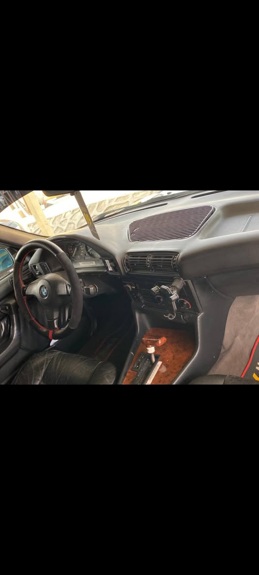 السلام عليكم ورحمة الله وبركاته 🌹
للبيع فقط — BMW 525 فول مواصفات، سيارة نظيفة ومرتبة مال جناي، والفحص خير برهان، تعجبك تتدلل وما تعجبك صلِّ على النبي واعبر 🌹
🚘 المواصفات:
BMW 525
موديل 1992
رقم بغداد
مسكر عدل مرغوب
فتحة سقف
كشنات كهرباء
كير ومكينة مكفولات شرط الفحص
منظومة زنون
تبريد ثلج ❄️
حرارة نص مع التبريد وماكو أي مشكلة حماوة
بدون ضربات أو خياس
ويلات M رياضية
السيارة مسويلها إدامة كاملة قبل شهر
💰 السعر: 7300 دولار
وبي مجال بسيط للجناي للجادين
📍المكان: الأنبار / قضاء هيت
📞 ***********
