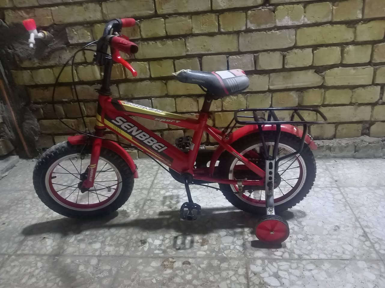 السلام عليكم بايسكل أطفال حجم 14 كامل ما بي نقص السعر 35 مكاني بغداد الشعب سبع قصور *********** متواجد واتساب
