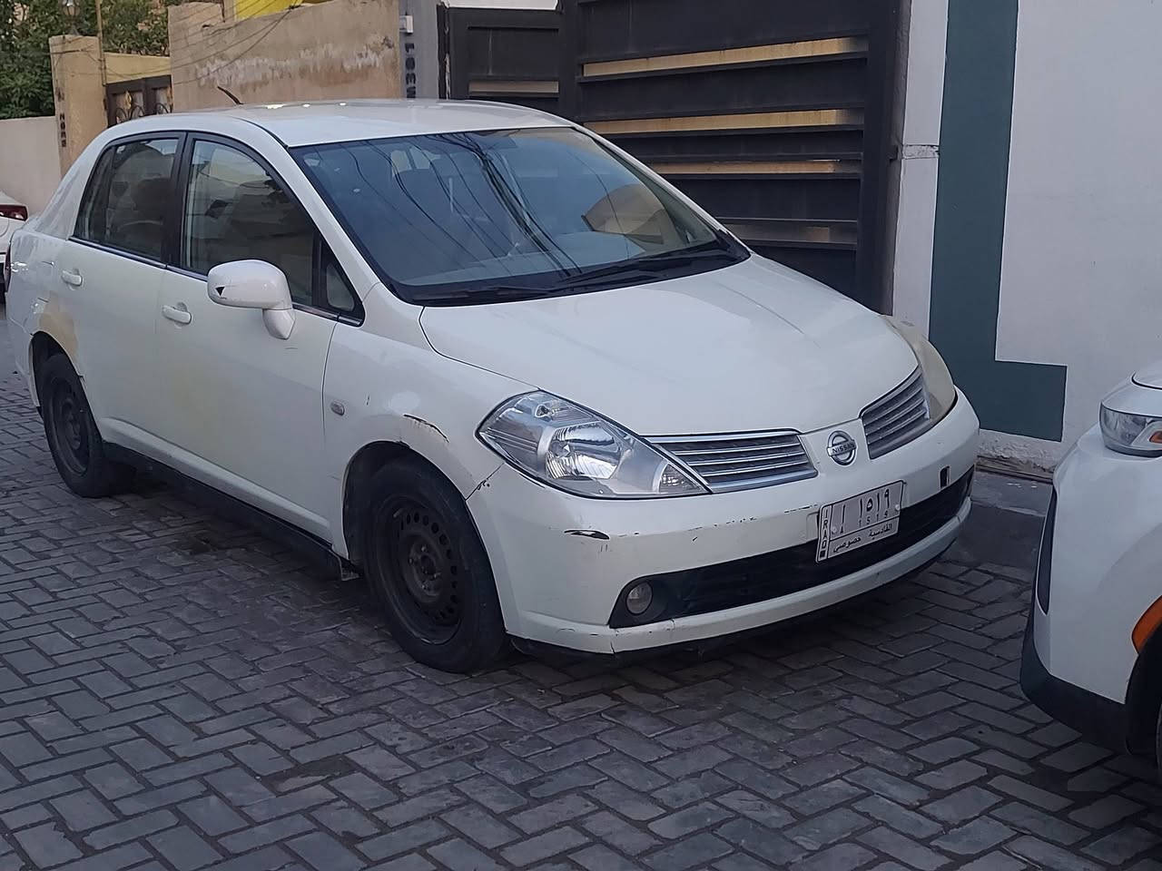 للبيع سيارة نيسان تيدا موديل ٢٠٠٧ موضحة بالصورة بالنسبة لكشرها والشوف افضل.. مكينة جيدة  الصدر تعبان من ورا مشط استيرن يعني يجوز مشط الاستيرن هو مخرب الصدر يعني يجوز بس هو عاطل... تبريد شغال باسمي السنوية لغاية ٢٠٢٧ اعتقد.. موجود عل الخاص اجاوب السعر ٦٨ مكانها بغداد السيدية


**إذا كنت صاحب هذا الإعلان وتريد حذفه لأي سبب، رجاءا أرسل رسالة إلى الدعم الفني**